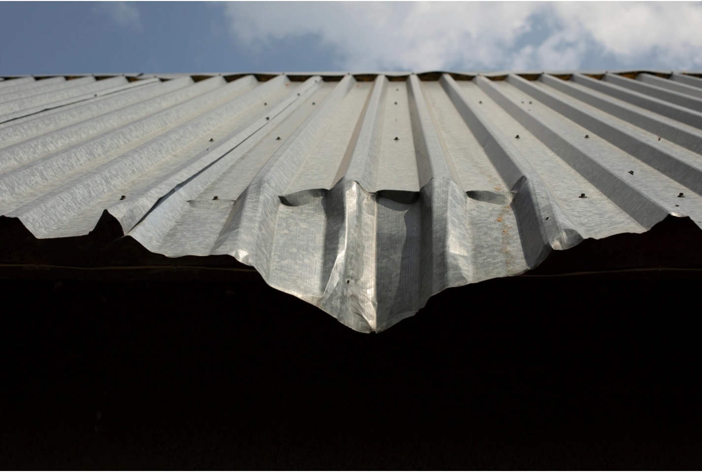 Metal Roof Repair: Fast, Easy Storm-Damage Repair - Muggy Weld