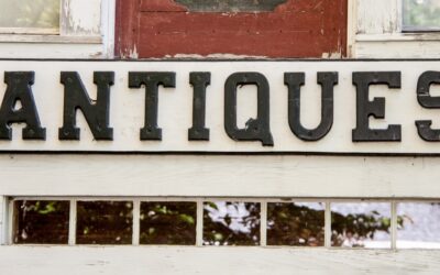 Solder Pot Metal Signs for Antique Shop Displays
